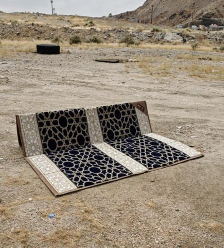 كرسي رواد البوادي قابل للطي نفر و نفرين