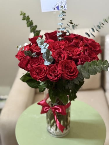 فازة ورد احمر ️