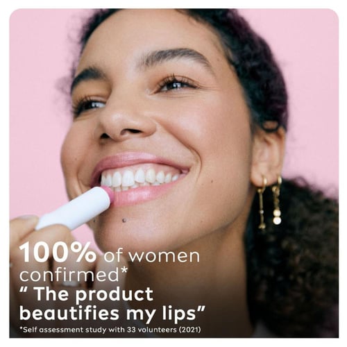 لابيلو مرطب شفاه لون أحمر رائحة الفراولة 4.8 جرام