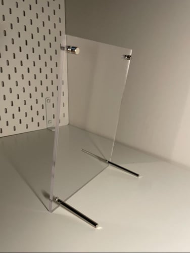 ستاند اكريلك