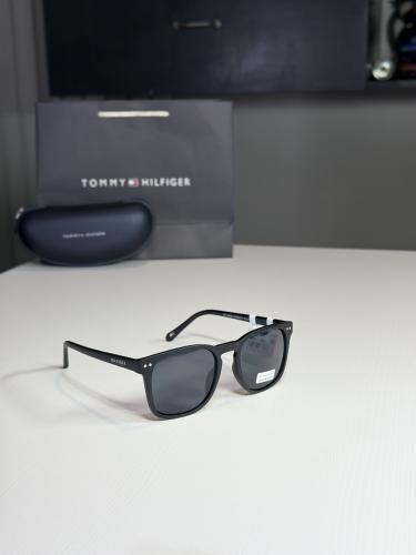 تومي كلاسك بلاك