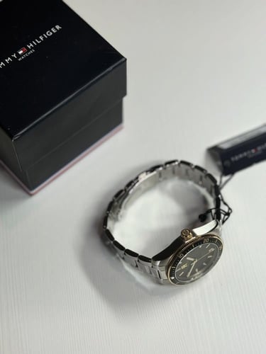 تومي رولي ساعة اوتوماتيكية بدون بطارية