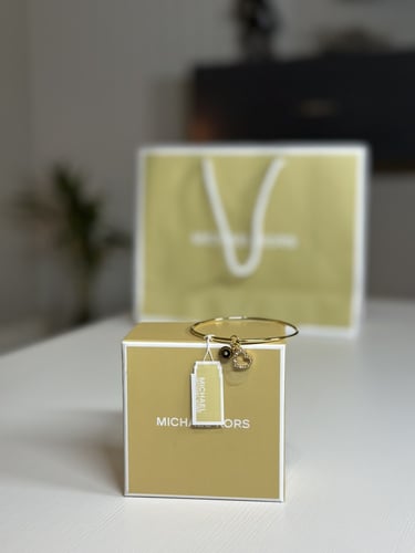 مايكل كورس بنقل ناعم قلب كريستال-ذهبي