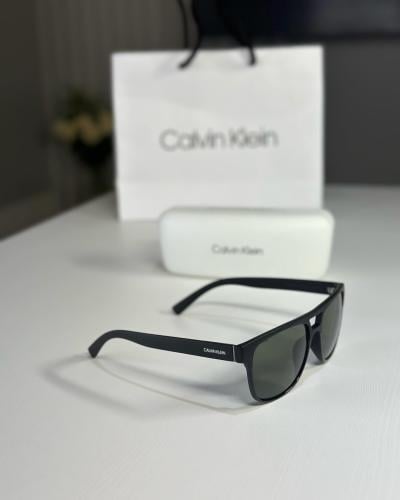 نظارة كالفن كلاين كلاسيك بلاستيك لايتو ويت فريم -...