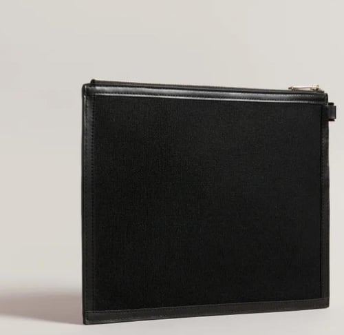 باوتش تيد بيكر اسود بتفاصيل بلون ابيض