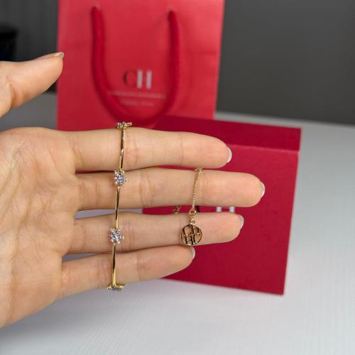 اسوار بانقل كارولينا سجنشر بزهرة كارولينا مطلي ذهب...