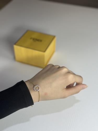 اسوار فندي ذهبي F is Fendi bracelet بكريستال