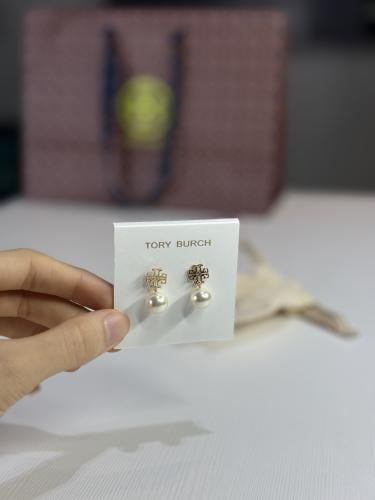 حلق توري برتش بلولو متدلي وعلامه ذهبية BRITTEN PEA...