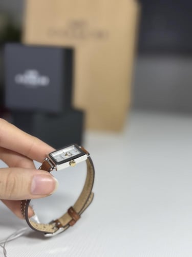 كوتش ساعة كلاسيك تان بجلد Coach Women 14502994 Lea...