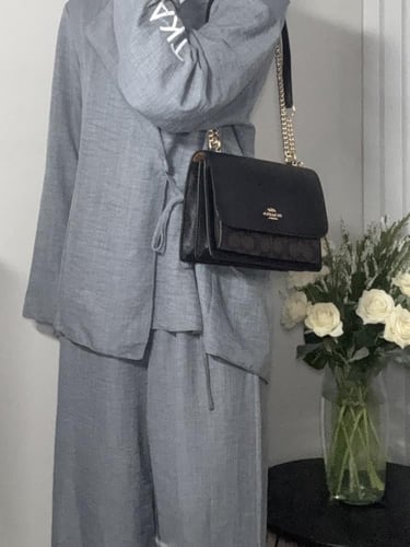 شنطة كوتش كلير سجنشر كانفاس Klare Crossbody Bag In...
