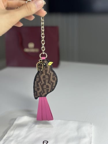 تعليقة طير اجنر بني سجنشر ووردي / تعليقة سياره