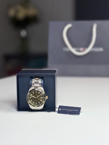 تومي رولي ساعة اوتوماتيكية بدون بطارية