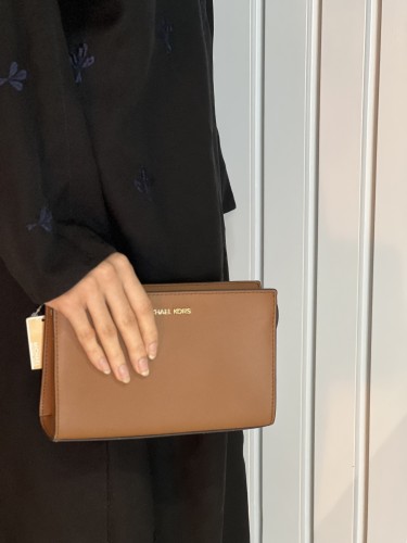 مايكل كورس سمول شيلا