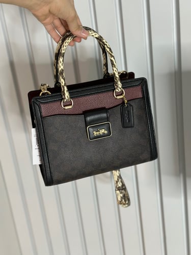 كوتش جريس بلوك/ بايثون / كاكي سجنشر