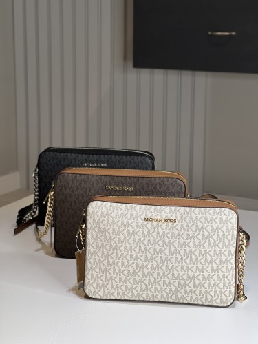 مايكل كورس كام باج