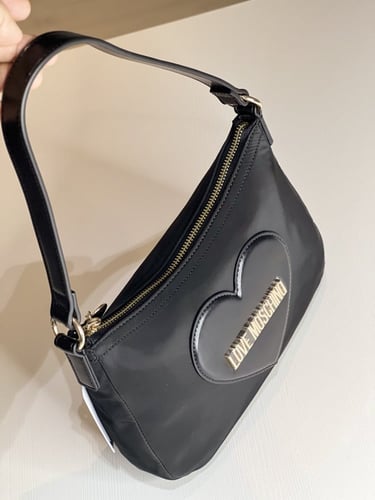 موسكينو بلاك شولدر للين