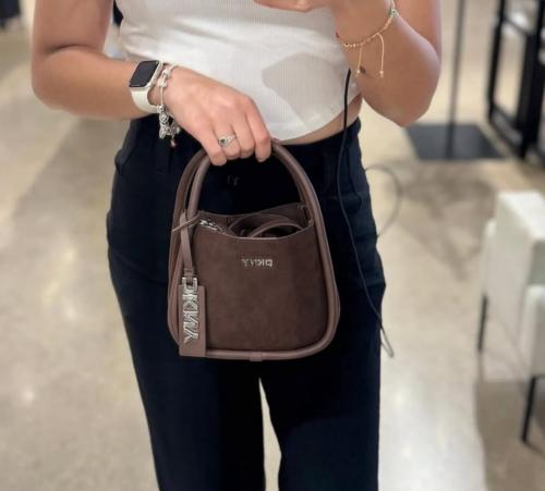 على الطلب دكني كابري هوبو سمول بلون بني DKNY spand...