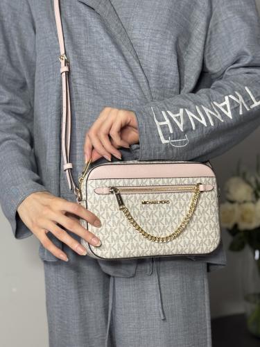 شنطة مايكل كورس كروس بودي جت ست فانيلا سجنشر Micha...