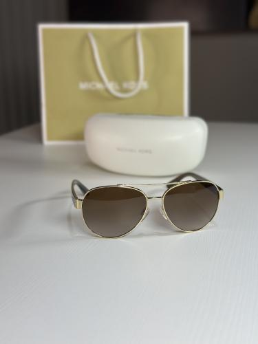 نظارة مايكل كورس بوجع معدني وذراع بلاستيك سجنشر- ذ...