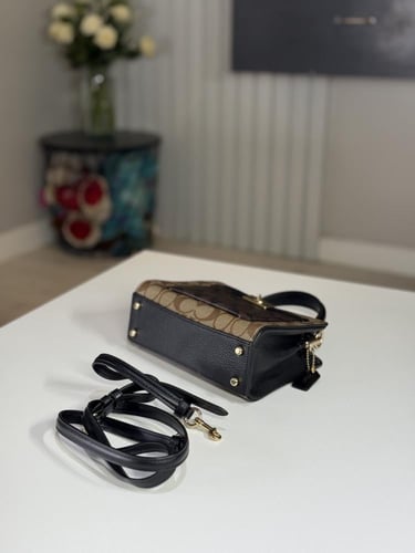 شنطة كوتش ميني لين توب هاندل Coach C8688 Mini Lane...