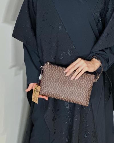 اقنر LILIA ICON POUCH WITH HAND LOOP باوتش ليليا ا...