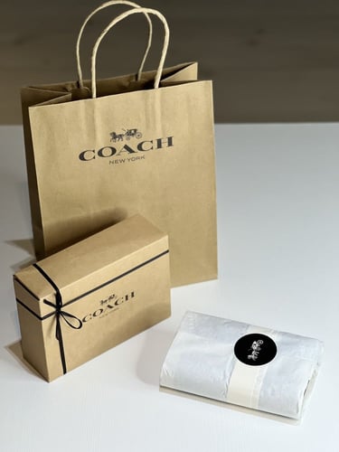 محفظة كوتش النسائية