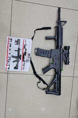 M4A1 رشاش خرز مائي