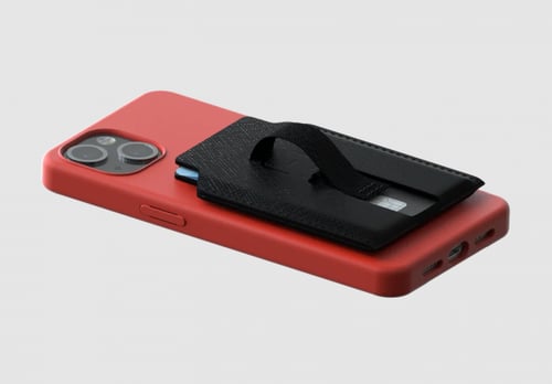 ماج باك كفر أيفون 13 أحمر