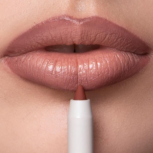 محدد شفاه من لوكا - 14 كولد كول