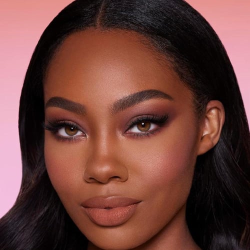 احمر شفاه مطفي ديناماتي بوم لون جوتشا بلان من شيجل...