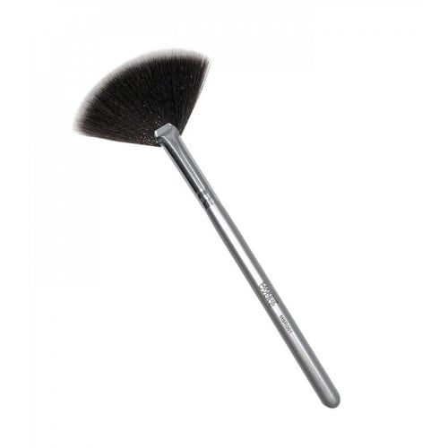 فرشاة توزيع الاضاءة واحمر الخدود MBR001 من ميك اوف...