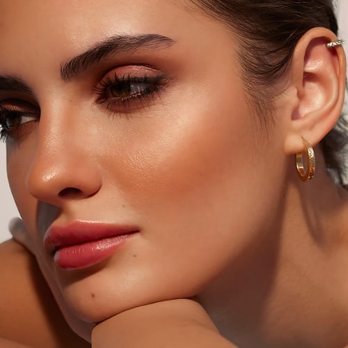 برونزر كريمي سائل من لوكا - 01 لايت براون