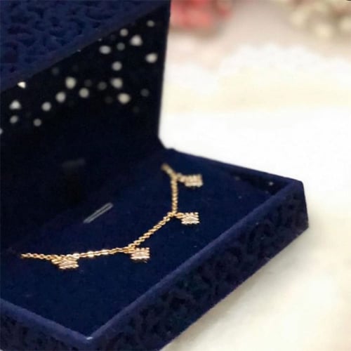 سلسال شوكر انيق ذو لمسات انيقه شبيه الذهب