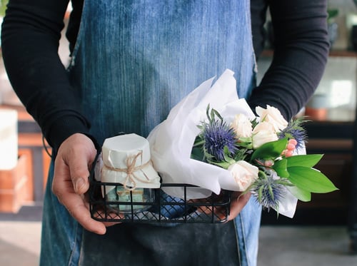 باقة ورد فاصلة كل الشكر