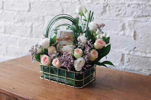 سلة ورد فاصلة عذبة