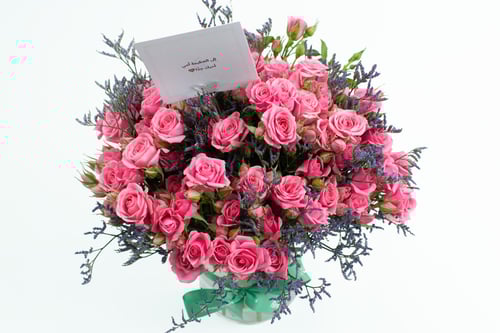 فازة ورد فاصلة مشاعر دافئة