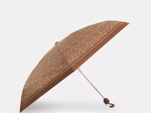 مظلات المطر كوتش