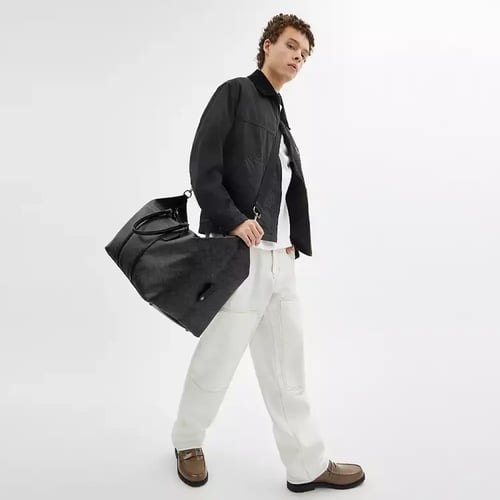 شنطة كبيرة كوتش