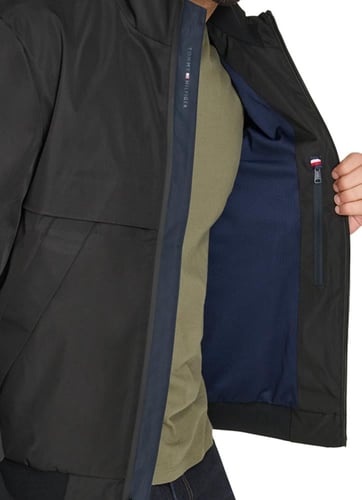 جاكيت تومي هيلفقر