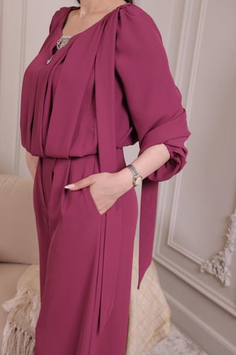 طقم نسائي فخم بـ 3 ألوان راقية