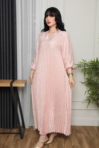 جلابية نسائية بكسرات ناعمة