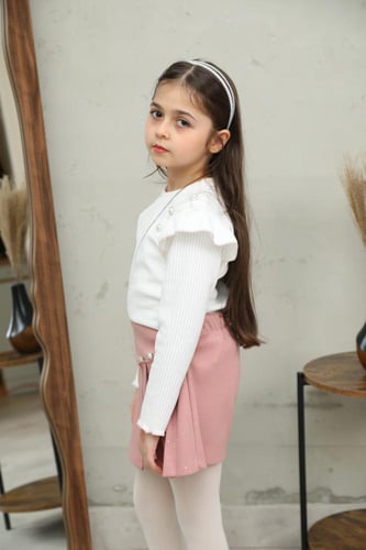 طقم بناتي شتوي جميل