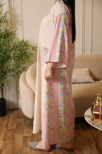 جلابية نسائي رمضانية بنقوش تراثية بلون السكري