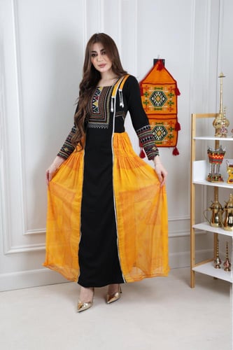 جلابية نسائية بتصميم تراثي فاخر