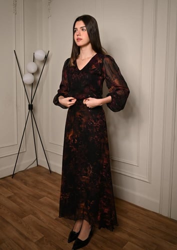 طقم تنورة وبلوزة بنقشة تجريدية ملونة