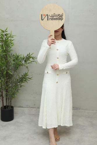 فستان مخمل أبيض سكري