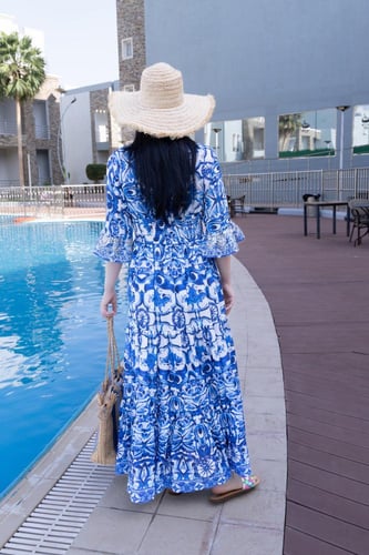 فستان طويل صيفي بالوان حيوية