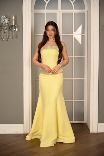 فستان فخم قماش باربي مطرز بجمالية بالون الأصفر