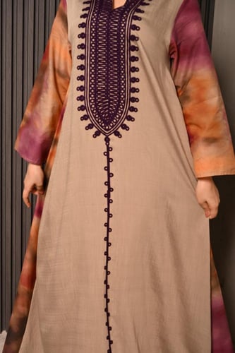 جلابية نسائية رمضانية بتطريز بنفسجي فاخر