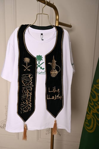 شال اليوم الوطني رجالي نسائي